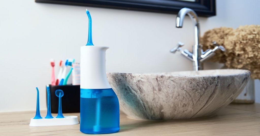 Detalle de un irrigador dental
